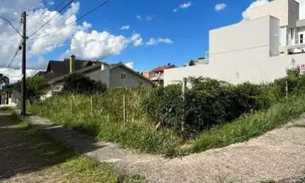 Terreno à venda na Nossa Senhora da Saúde, Caxias do Sul  por R$ 689.000