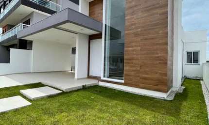 Casa com 3 quartos à venda na Bela Torres, Passo de Torres  por R$ 912.850