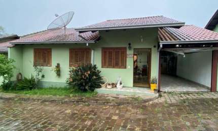 Casa em condomínio fechado com 2 quartos à venda no Esplanada, Caxias do Sul  por R$ 450.000