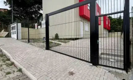 Casa com 2 quartos à venda na Bela Vista, Caxias do Sul  por R$ 350.000