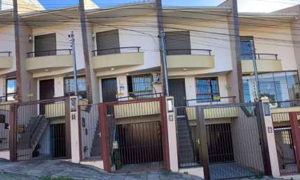 Casa com 2 quartos à venda no Diamantino, Caxias do Sul  por R$ 390.000