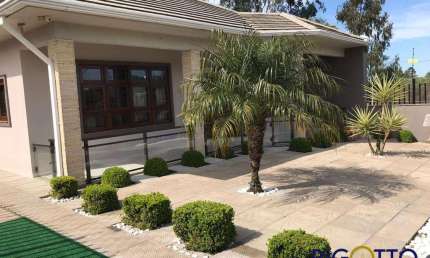 Casa com 3 quartos à venda no Desvio Rizzo, Caxias do Sul  por R$ 1.090.000