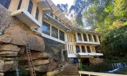 Casa com 6 quartos à venda no Galópolis, Caxias do Sul  por R$ 3.500.000
