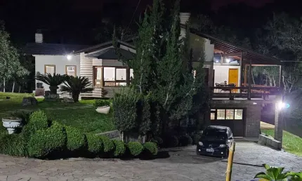 Chácara / sítio com 5 quartos à venda no Desvio Rizzo, Caxias do Sul  por R$ 1.600.000