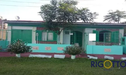 Casa com 3 quartos à venda em Predial, Torres  por R$ 550.000
