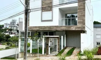 Apartamento com 3 quartos à venda na Colina Sorriso, Caxias do Sul  por R$ 699.000