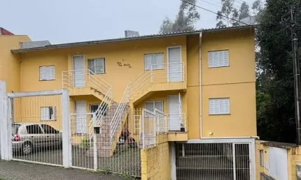 Casa em condomínio fechado com 2 quartos à venda no Charqueadas, Caxias do Sul  por R$ 210.000