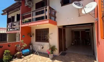 Casa com 3 quartos à venda na Bela Vista, Caxias do Sul  por R$ 380.000