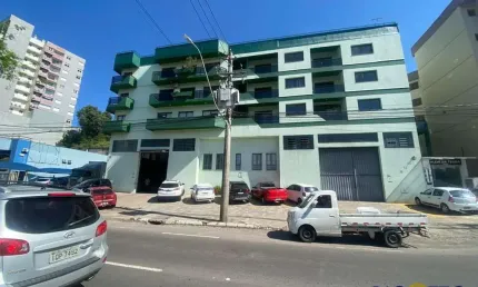 Sala comercial para alugar no Universitário, Caxias do Sul  por R$ 900
