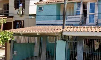 Casa com 2 quartos à venda no Desvio Rizzo, Caxias do Sul  por R$ 320.000