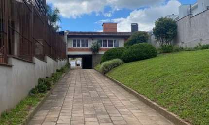 Casa com 5 quartos para alugar na Nossa Senhora de Lourdes, Caxias do Sul  por R$ 12.000