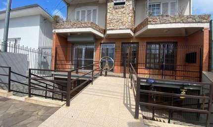 Ponto comercial para alugar no Forqueta, Caxias do Sul  por R$ 3.300