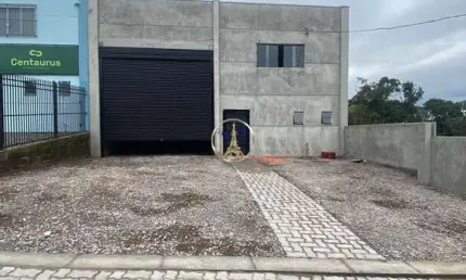 Barracão / Galpão / Depósito para alugar no Jardim das Hortências, Caxias do Sul  por R$ 6.000