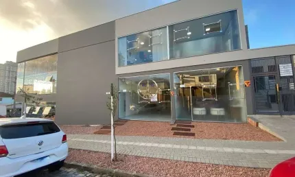 Ponto comercial para alugar no Cruzeiro, Caxias do Sul  por R$ 1.700