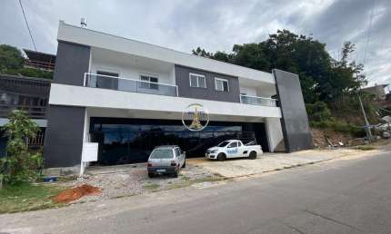 Casa com 2 quartos para alugar no Charqueadas, Caxias do Sul  por R$ 1.700