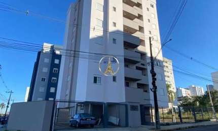 Apartamento com 2 quartos para alugar na Vila Verde, Caxias do Sul  por R$ 1.400