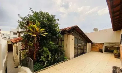 Casa com 3 quartos à venda na Rua Alcântara, 443, Nova Granada, Belo Horizonte