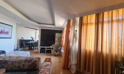 Oportunidade mega e única, apartamento com 4 quartos, sendo 1 suíte, sala e cômodos amplo, tudo para o conforto e lazer de seus familiares e amigos ,