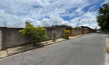 Casa com 2 dormitórios à venda, 392 m² por R$ 310.000 - Morada da Serra - Ibirité/MG