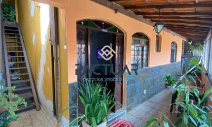 Casa com 2 quartos para alugar na Avenida Tereza Cristina, 6515, Betânia, Belo Horizonte