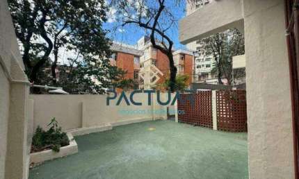 Casa com 2 quartos para alugar na Rua Abre Campo, 103, Santo Antônio, Belo Horizonte