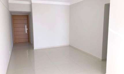 Apartamento a venda no bairro Santa Mônica, montado com armários planejados