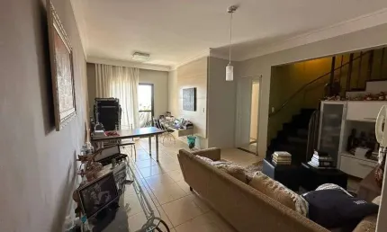 Cobertura a venda no bairro Santa Mônica com armários planejados