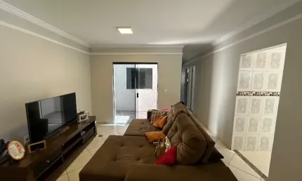 Casa a venda no Bairro Jardim dos Gravatas ao lado do Botânico