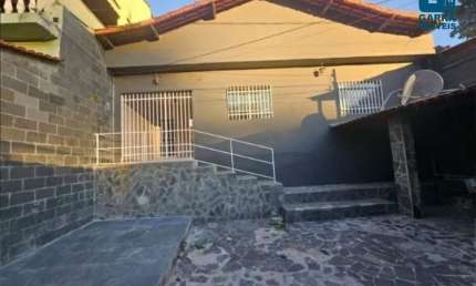 Casa com 3 quartos à venda na Cônego Januário Barbosa, --, Campo Alegre, Belo Horizonte por R$ 530.000