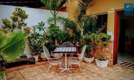 Casa com 2 quartos à venda na Rua Radeck Muzzi, --, Santa Amélia, Belo Horizonte por R$ 600.000