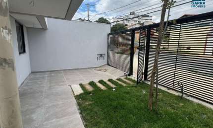 Casa com 3 quartos à venda na Nilo Aparecida Pinto, --, Planalto, Belo Horizonte por R$ 700.000
