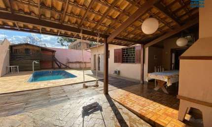 Casa com 3 quartos à venda na Nestor Vilela Lima, --, Braúnas, Belo Horizonte por R$ 1.500.000