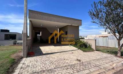 Casa a venda no Condominio Lago dos Ipês em Itapetininga
