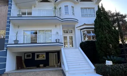 Casa 03 quartos para alugar - 380m2 condomínio alto da boa vista