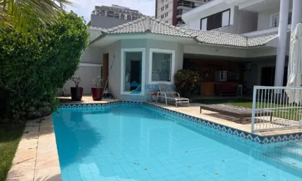 Casa à venda no Condomínio Jardim Marapendi - Barra da Tijuca com 586m² por R$10.900.000,00