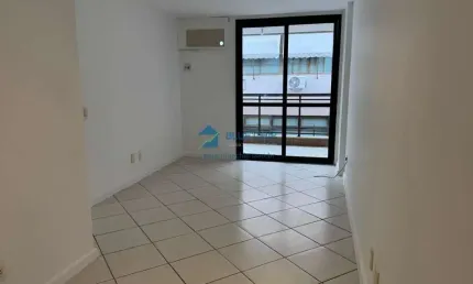 Apartamento à Venda - Recreio dos Bandeirantes, com 2 Quartos por R$580.000,00