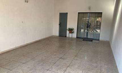 Casa à venda em Jundiaí-SP, bairro Fazenda Grande: 2 quartos, 2 vagas, 98m². Imperdível!