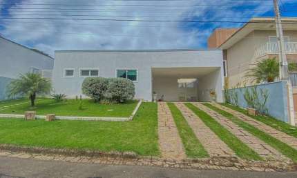 CASA À VENDA E COMPRA , CONDOMÍNIO ARAUCÁRIA, CAXAMBU, JUNDIAÍ