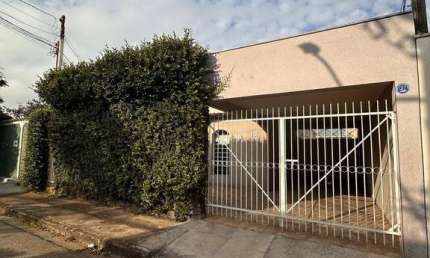Casa com 3 quartos à venda na Rua Raul Pompéia, 317, Vila Rio Branco, Jundiaí por R$ 720.000