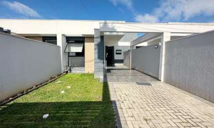 Casa com 03 Dormitórios, Semi-Mobiliada a venda em São Jose dos Pinhais