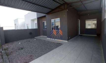 Belíssima Casa em condomínio no Campo Largo da Roseira!