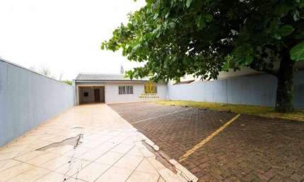 Casa para Venda em Cascavel, Neva, 4 dormitórios, 1 suíte, 2 banheiros, 2 vagas
