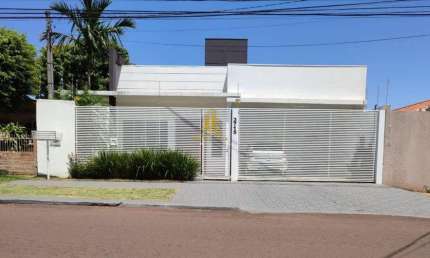 Casa para Venda em Cascavel, CANCELLI, 3 dormitórios, 1 suíte, 3 banheiros, 2 vagas