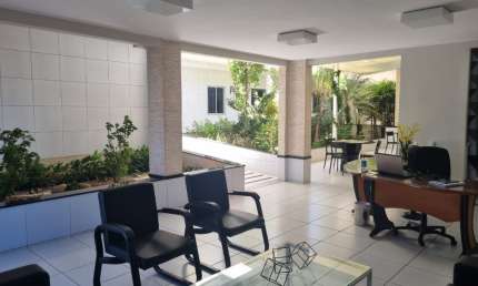 Prédio Comercial em Capim Macio - perto da Av. Roberto Freire