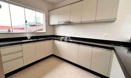 Apartamento com 3 quartos para alugar no Centenário, Jaraguá do Sul 