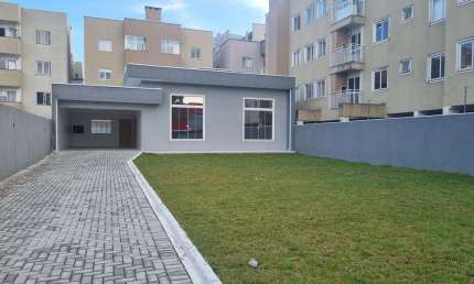 Casa à venda no bairro Aviação - São José dos Pinhais/PR
