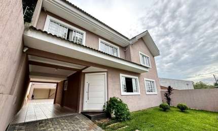 Sobrado à venda no bairro Aristocrata - São José dos Pinhais/PR