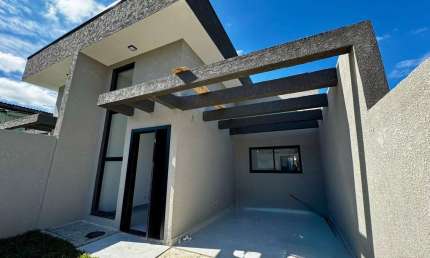 Casa à venda no bairro Boneca do Iguaçu - São José dos Pinhais/PR