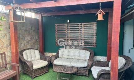 Casa Mobiliada com 3 quartos sendo 1 suite para Alugar no Condomínio Villagio Montalcino - Vinhedo/SP