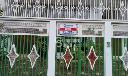 Casa comercial com 2 salas para alugar na Rua Catania, Jardim Messina, Jundiaí